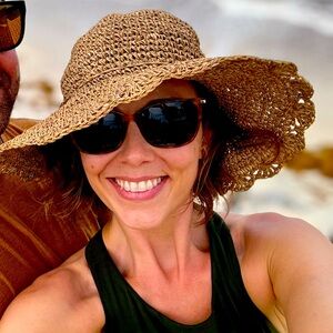 Meet your Posher, Lacy